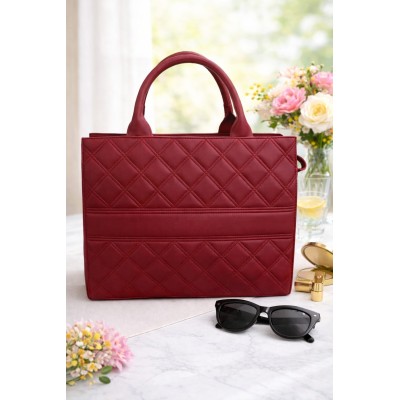 Bolso shopper grande acolchado rojo mate con correa ajustable